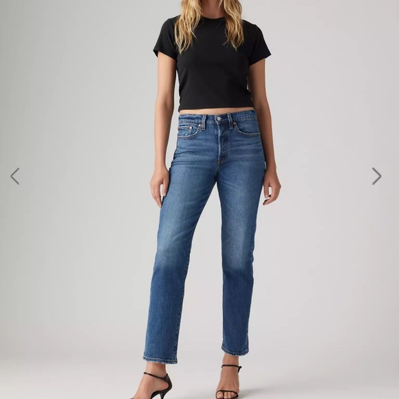 Levi's Classic Blue Straight Leg Jeans - Picture 3 of 3